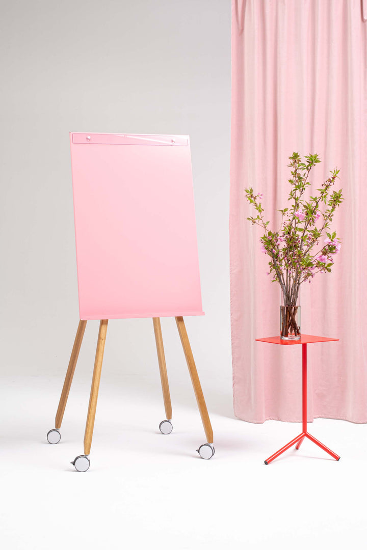 Mobiles Flipchart auf Rollen Freewheelin’