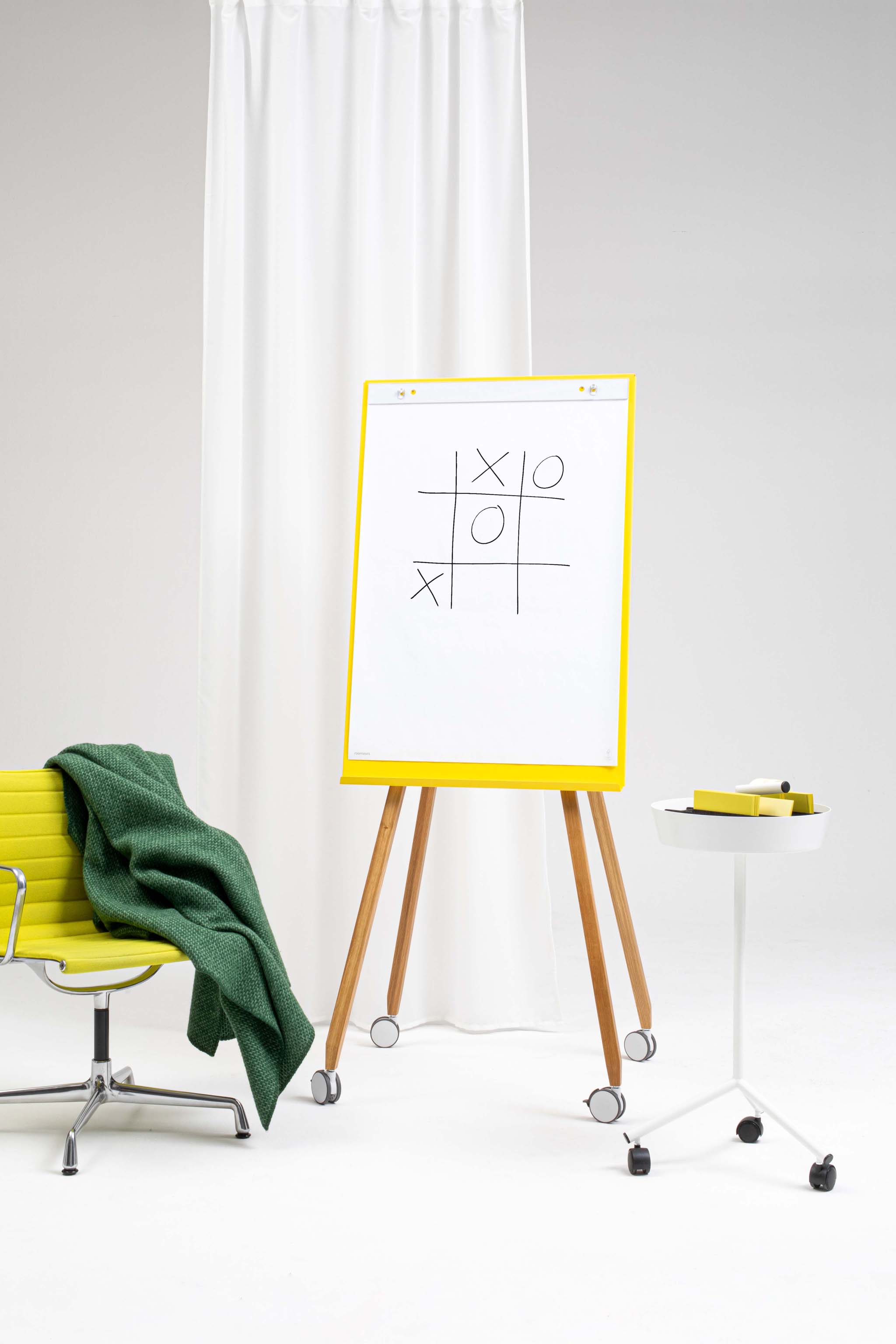 Mobiles Flipchart auf Rollen Freewheelin’