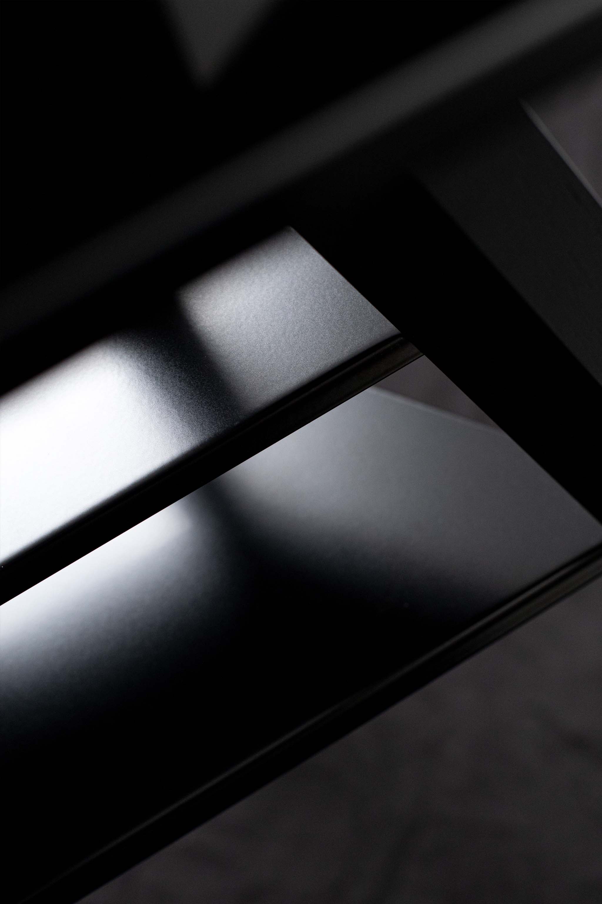 Detailansicht Ablagen zu Monitorständer